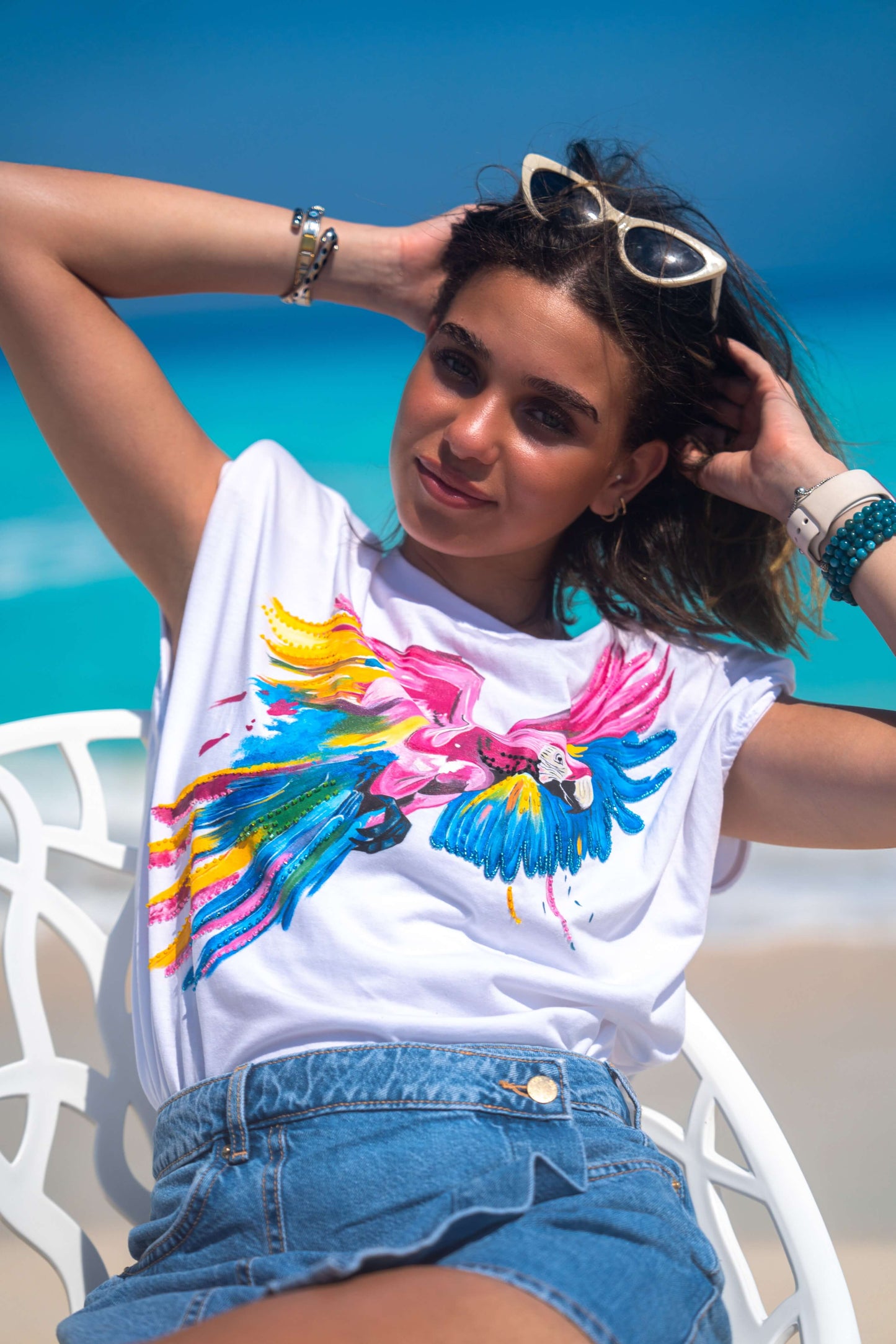parrot tee