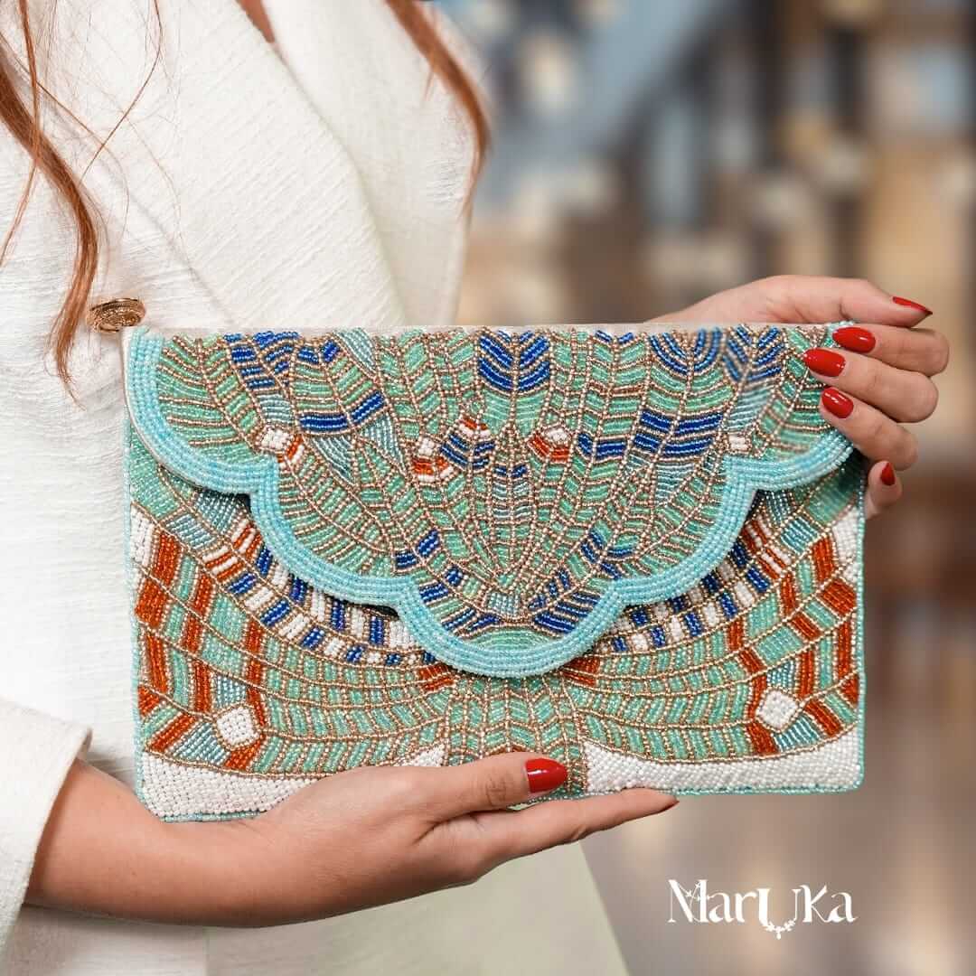 feuille d' été clutch